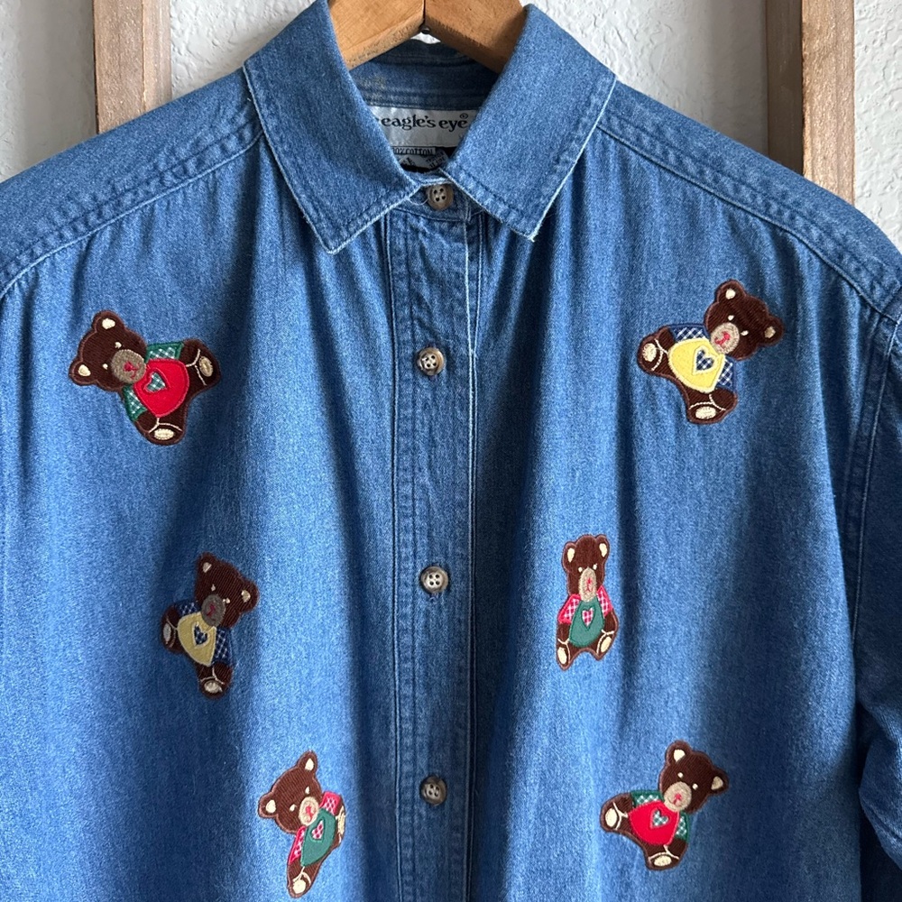The Eagles Eye Vintage Denim Bear Embroidered Button Down Sz: Small - Picture 2 of 6